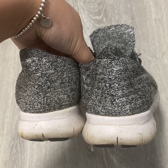 Women Nike Flyknit - Picture 5 of 5